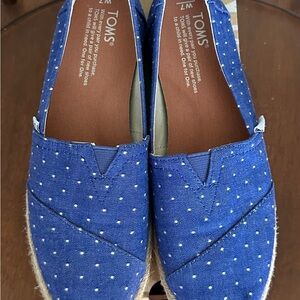 TOMS Classic Chambray Blue Polka Dot Slip-On Shoes